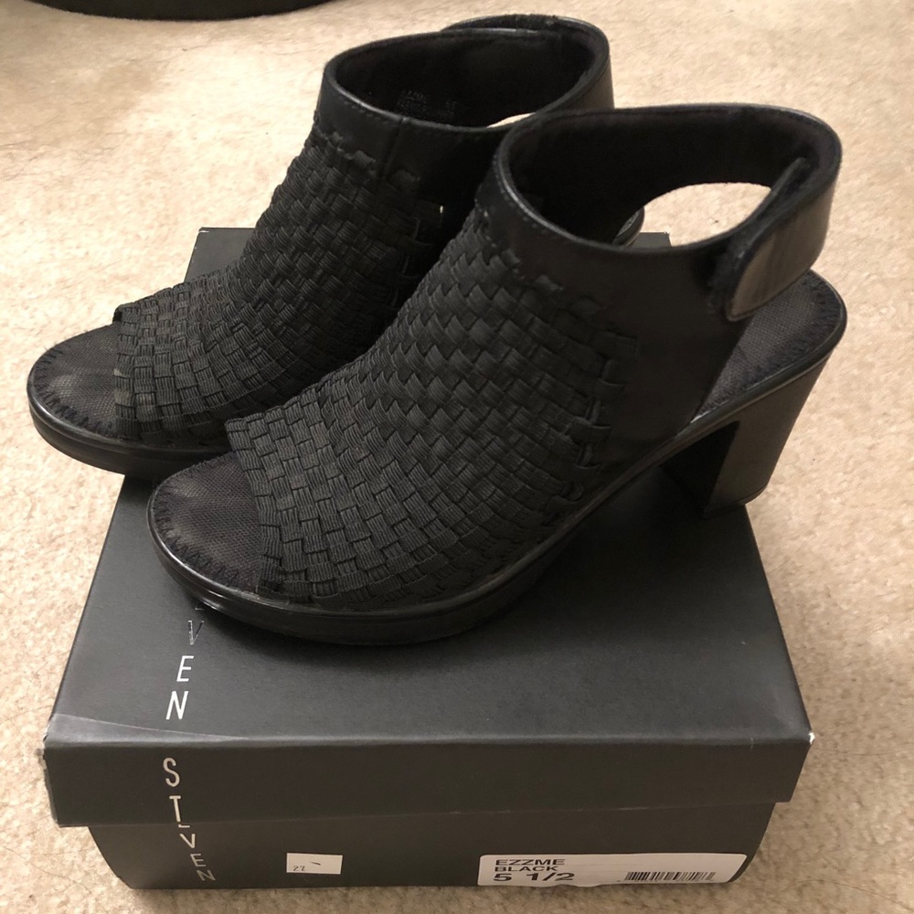 Steve Madden black heels